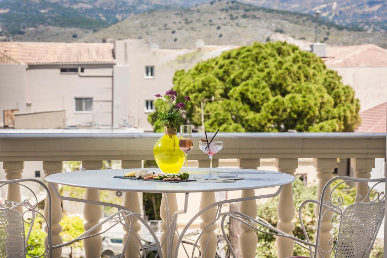 Alley Boutique Hotel And Spa Аргостолион Екстериор снимка